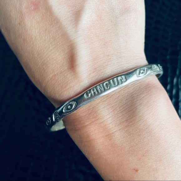 Vintage Taxco Mexico 925 Sterling Souvenir Bangle Bracelet Engraved Canc… - Picture 7 of 7